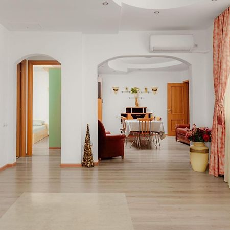 Heart Of Downtown 3 Rooms Apartment Self Check In Bucareste Exterior foto